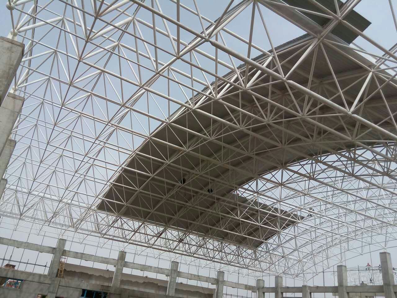洛阳青岛一汽网架